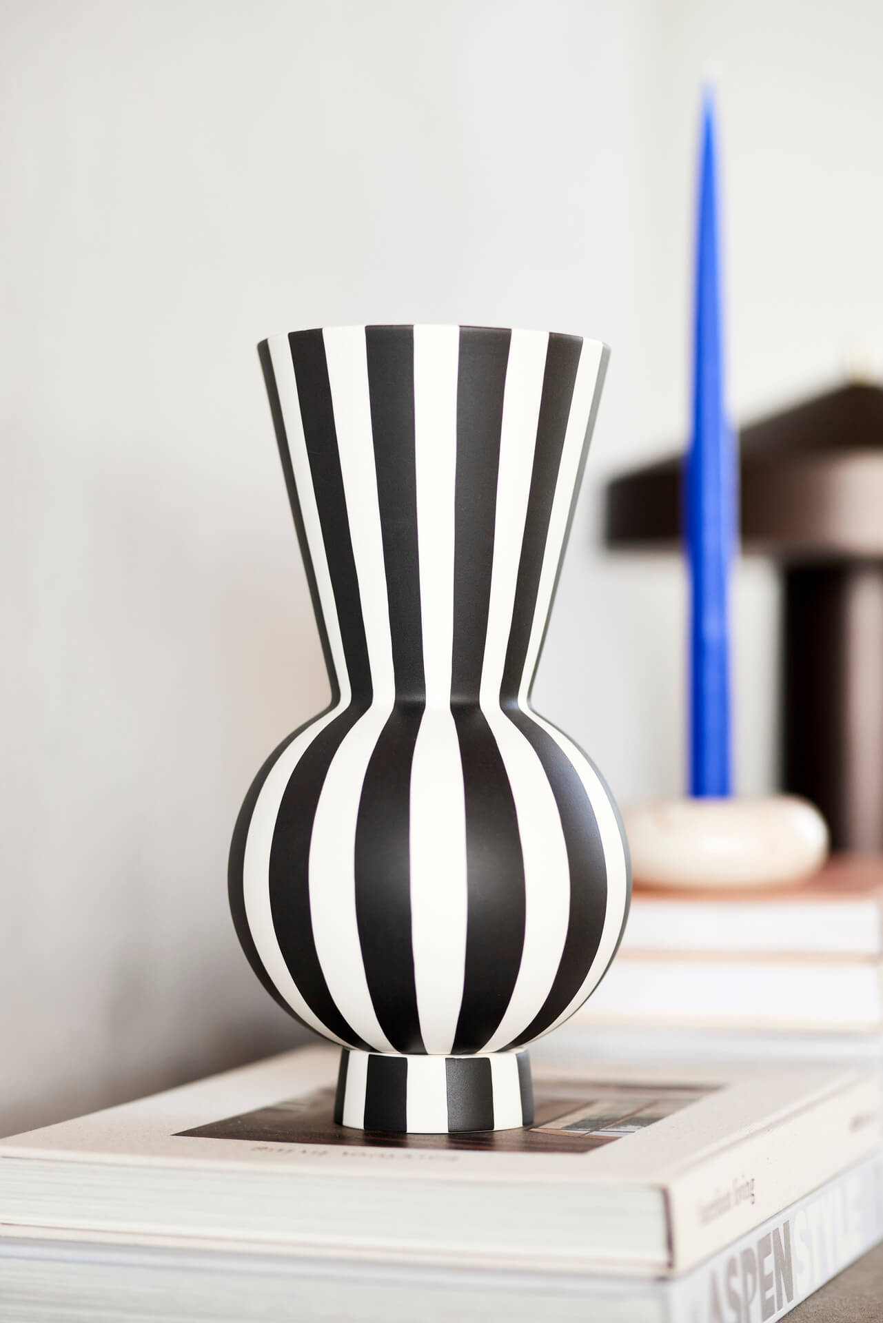 Vase Toppu round, black