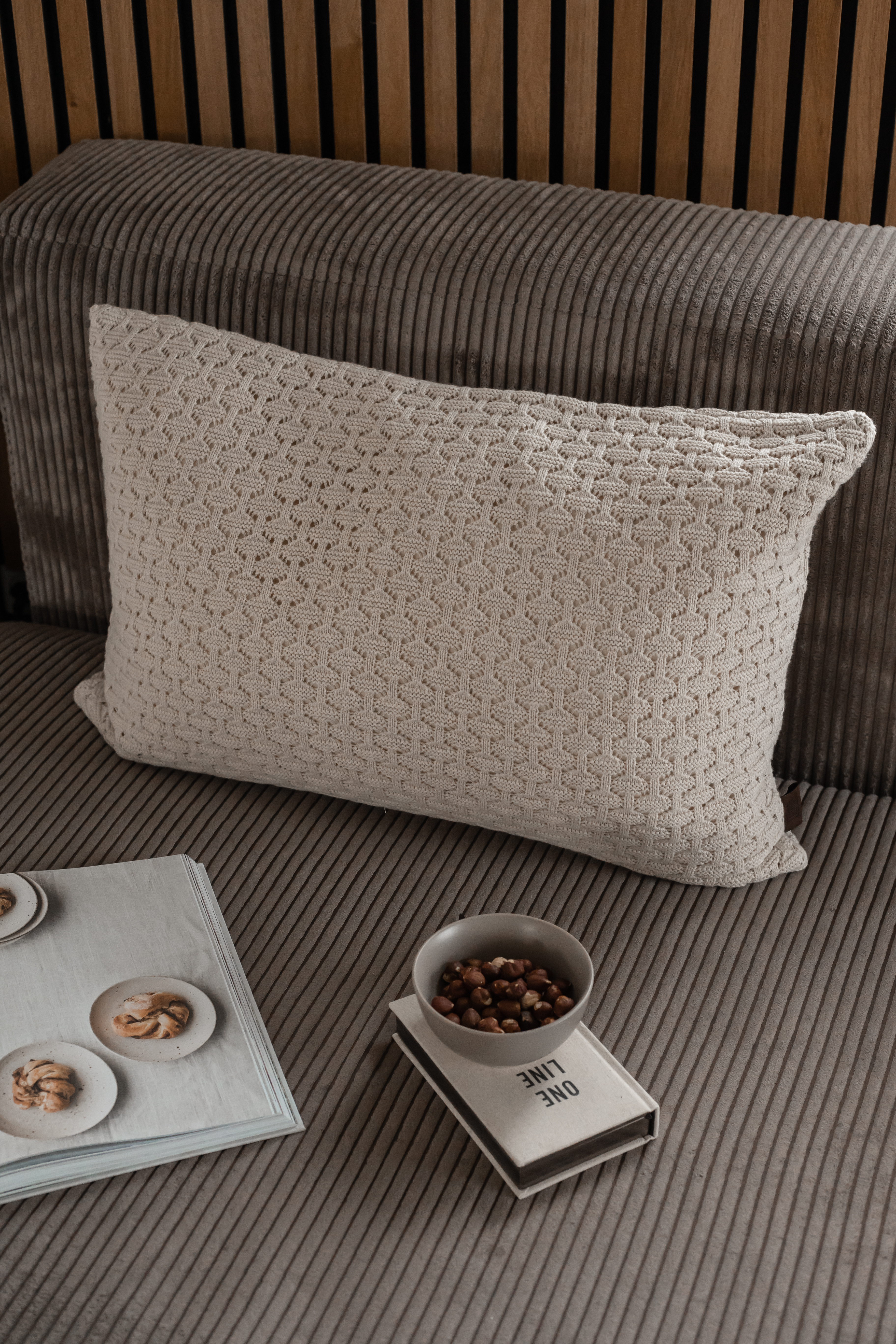 Knitted cushion cover, 60x40 cm, beige-melange